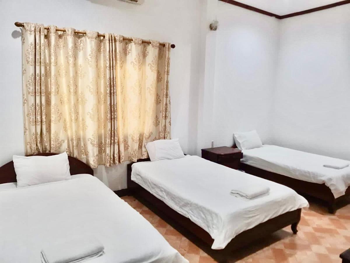 Mina Hotel Vientiane Bagian luar foto